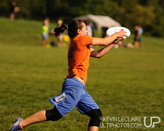 Sunday Elite Mixed Playoffs action -- Chesapeake Open 2010