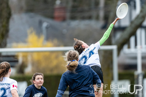 The ninth annual Douglas Bowl featuring UVIC and UBC Women’s and Open Ultimate teams.