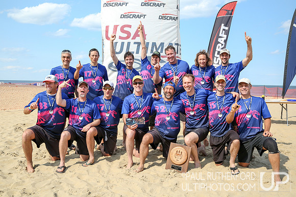 Team Photos from 2016 USAU Beach Nationals