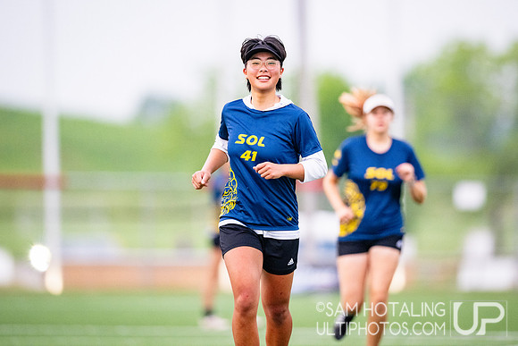Women’s pool play at USAU DI College Championships