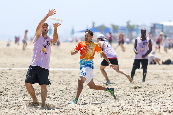 Action from 2016 USAU Beach Nationals