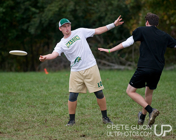 Round 4 Pool Play action from Patriot Games 2011.