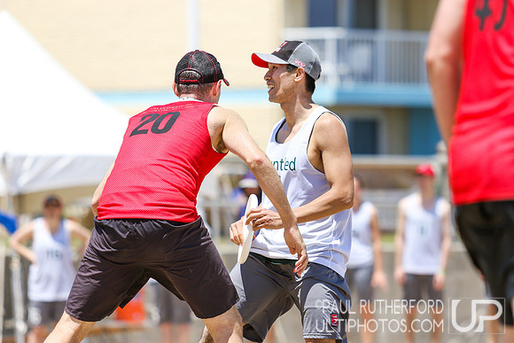 Action from 2016 USAU Beach Nationals