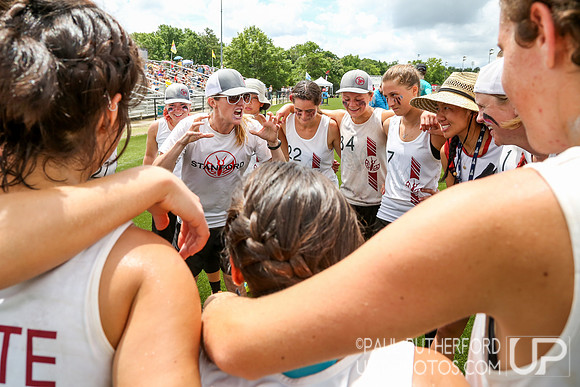 Action from USAU College Division 1 Nationals