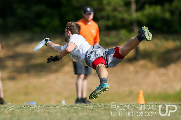 Action from USAU College Division 1 Nationals