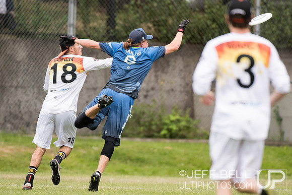 Riptide_Flamethrowers_00405_20160514_152148_JBP