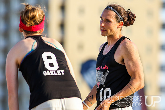 Action from 2016 USAU Beach Nationals