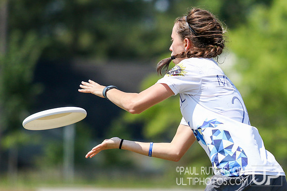 Action from USAU College Division 1 Nationals