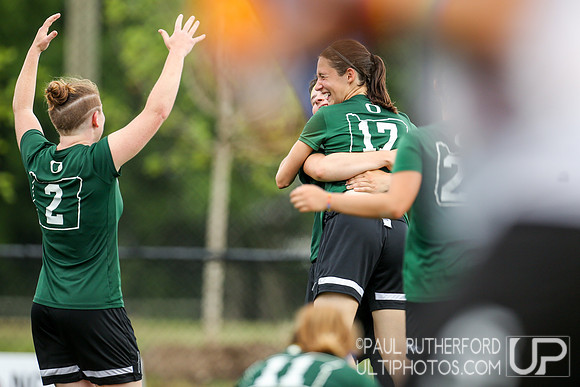 Action from USAU College Division 1 Nationals