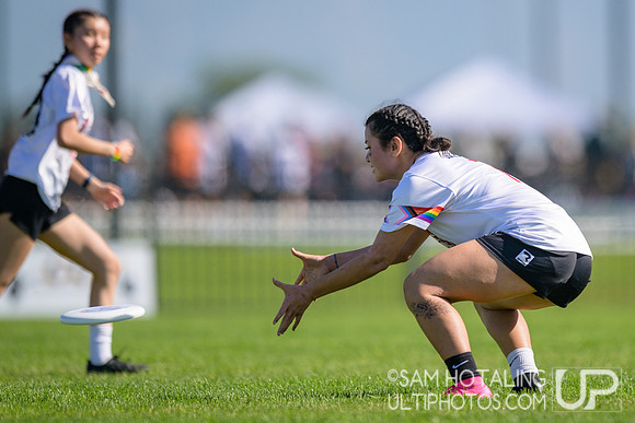 Cleveland HS Gx vs Four Rivers Otters in pool play at High School National Invite