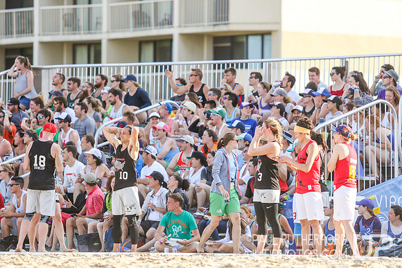 Action from 2016 USAU Beach Nationals