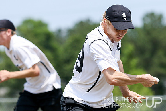 Action from USAU College Division 1 Nationals