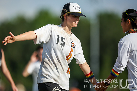 Action from USAU College Division 1 Nationals