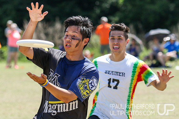 Action from USAU College Division 1 Nationals