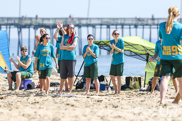 Action from 2016 USAU Beach Nationals
