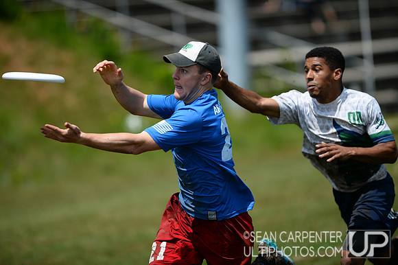 D-III College Championships Semifinals