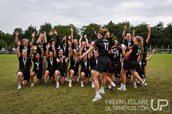 Women's Division Award Ceremony - WU24 2023