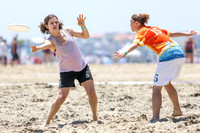 Action from 2016 USAU Beach Nationals