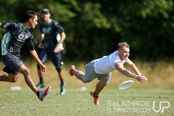 Action from USAU College Division 1 Nationals