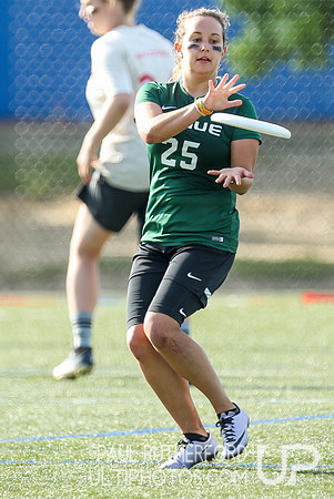 Action from USAU College Division 1 Nationals