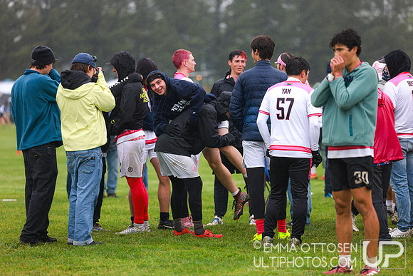 Saturday full coverage from USAU D-IIII College Championships, Pool Play Round 1: Claremont vs OKC