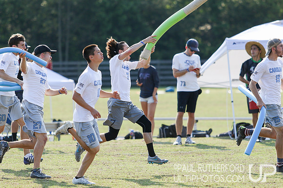 Action from USAU College Division 1 Nationals