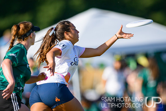 Pre-quarterfinals at USAU D-I College Championships