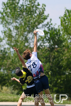 Pool play at USAU Youth Club Championships