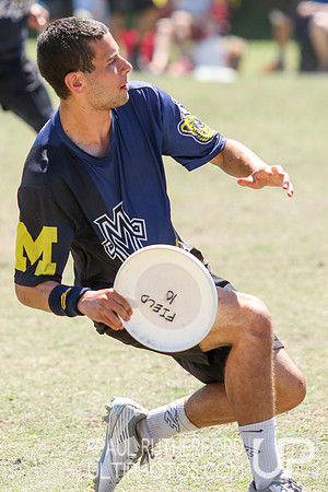 Action from USAU College Division 1 Nationals