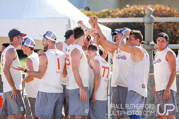 Action from 2016 USAU Beach Nationals