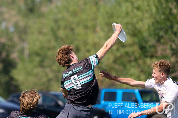 Pool play at USAU Youth Club Championships