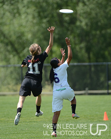 2012 USAU D-I College Championships Friday Action