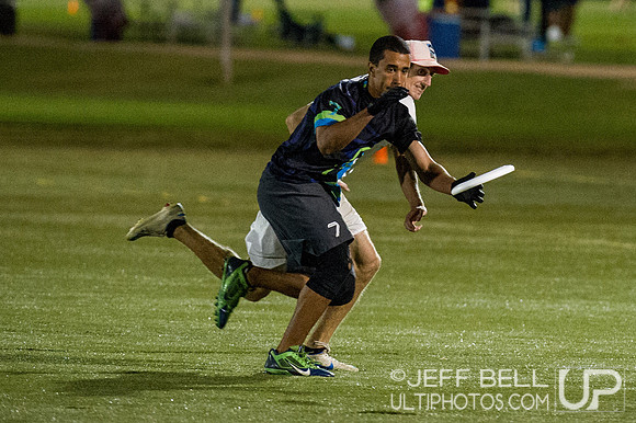 USAU_Nationals_2013_Friday_20131018_205654_JBP7586
