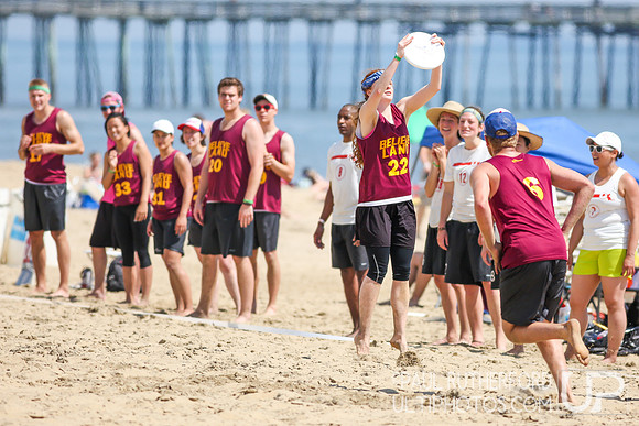 Action from 2016 USAU Beach Nationals