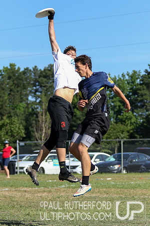 Action from USAU College Division 1 Nationals