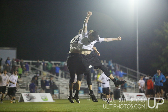 Action from USAU College Division 1 Nationals