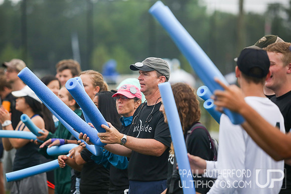 Action from USAU College Division 1 Nationals