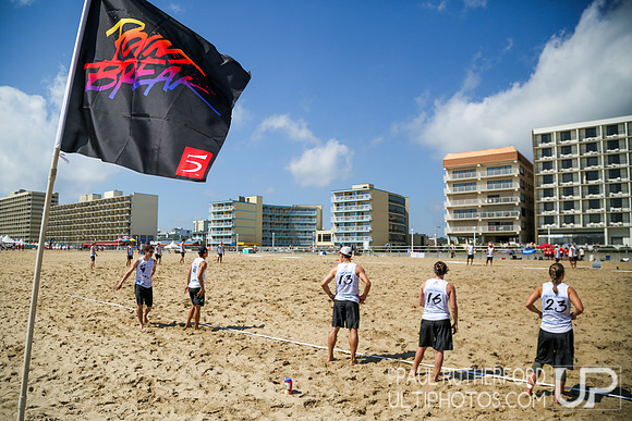 Action from 2016 USAU Beach Nationals