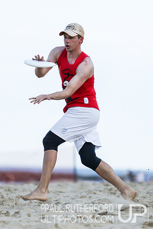 Action from 2016 USAU Beach Nationals