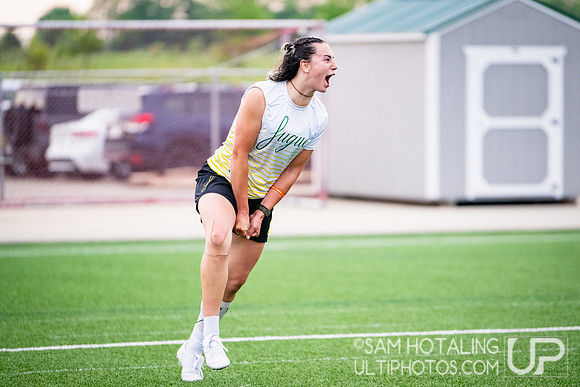 Women’s pool play at USAU DI College Championships