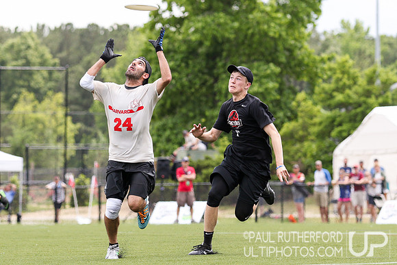 Action from USAU College Division 1 Nationals
