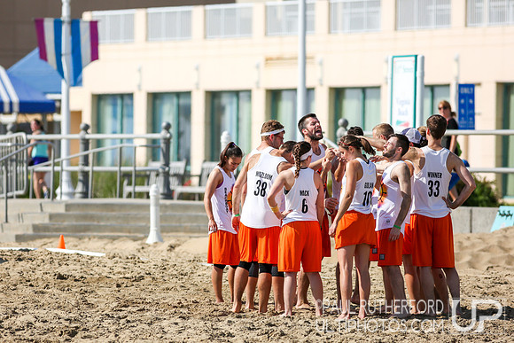 Action from 2016 USAU Beach Nationals