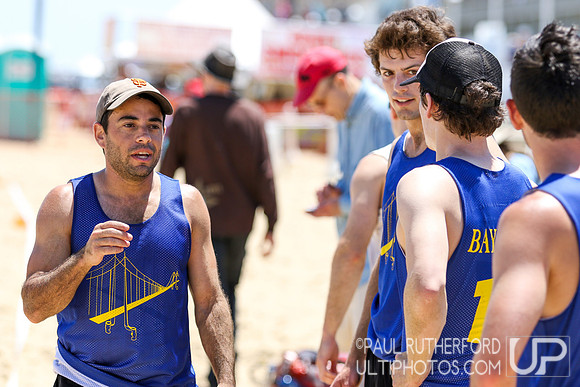 Action from 2016 USAU Beach Nationals