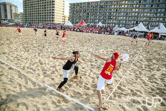 Action from 2016 USAU Beach Nationals