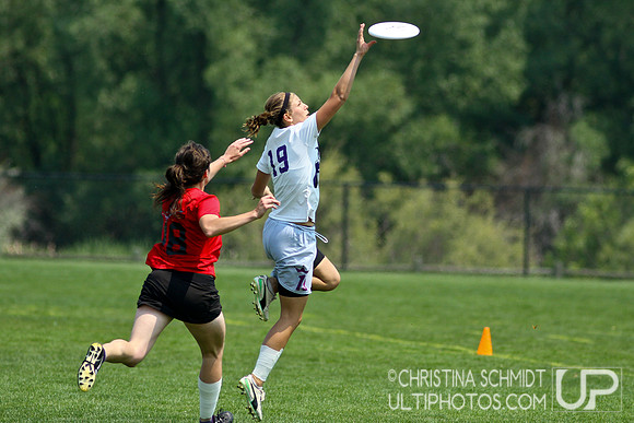 2012 USAU D-I College Championships Saturday Round 2 Action