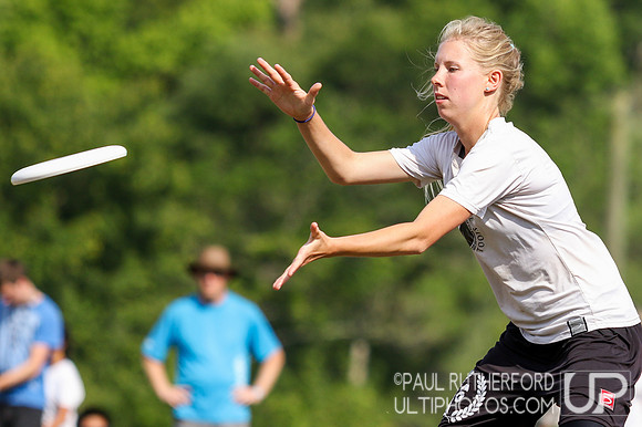 Action from USAU College Division 1 Nationals