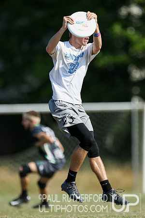 Action from USAU College Division 1 Nationals