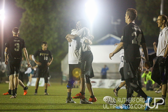 Action from USAU College Division 1 Nationals