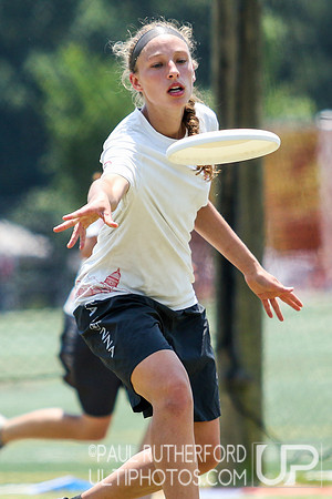 Action from USAU College Division 1 Nationals
