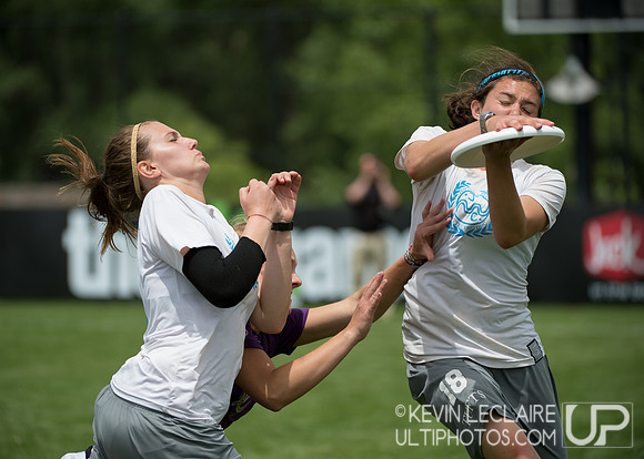 2012 USAU D-I College Women's Semifinal Tufts vs. Washington